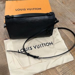 Louis Vuitton Clery Epi Noir Bag